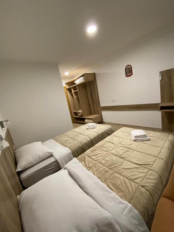 Pansion Raspudic Acomodação com café da manhã Međugorje Exterior foto